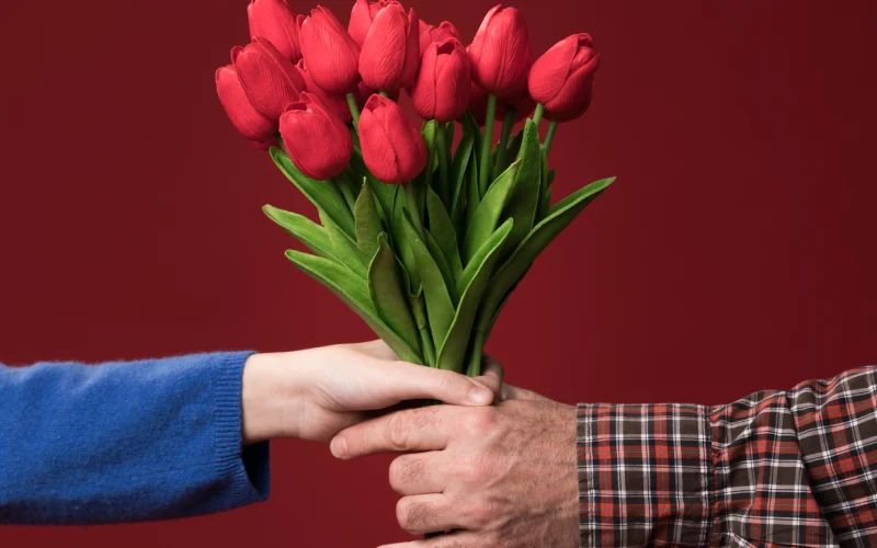 هدیه دادن گل؛ وقتی زیبایی به معنی تبدیل می‌شود