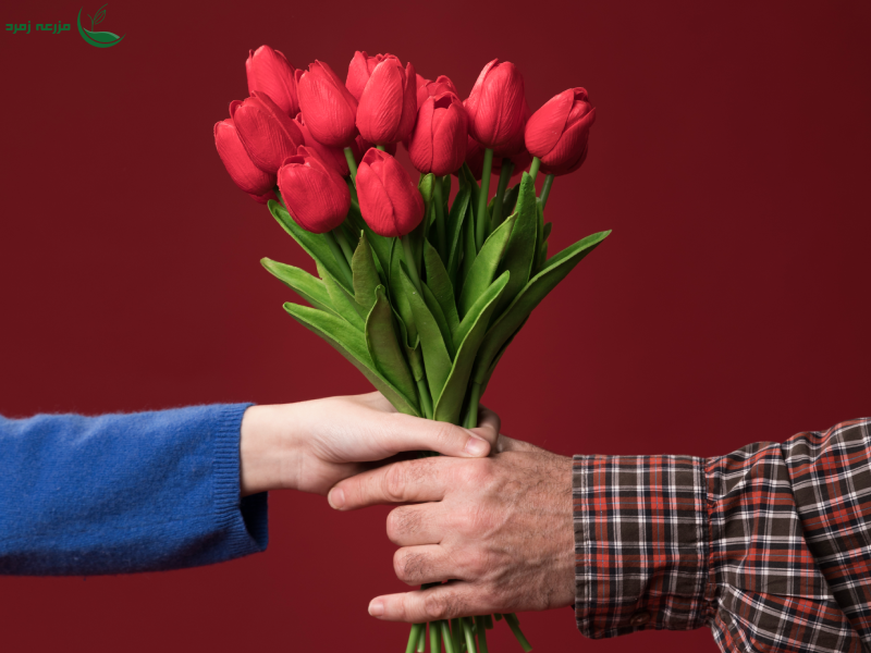 هدیه دادن گل؛ وقتی زیبایی به معنی تبدیل میشود